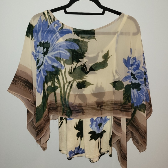 Anthropologie Tiny floral flowing top - Picture 3 of 7